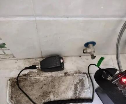 桥西屋顶漏水维修公司分享下卫生间漏水的危害及解决方法